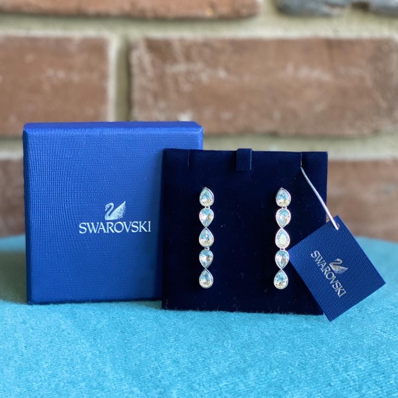 NWT Swarovski Crystal Drop Earrings